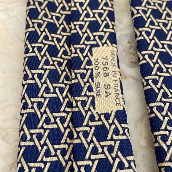 Hermes 100% Silk Tie Geometric Pattern - Picture 5 of 8